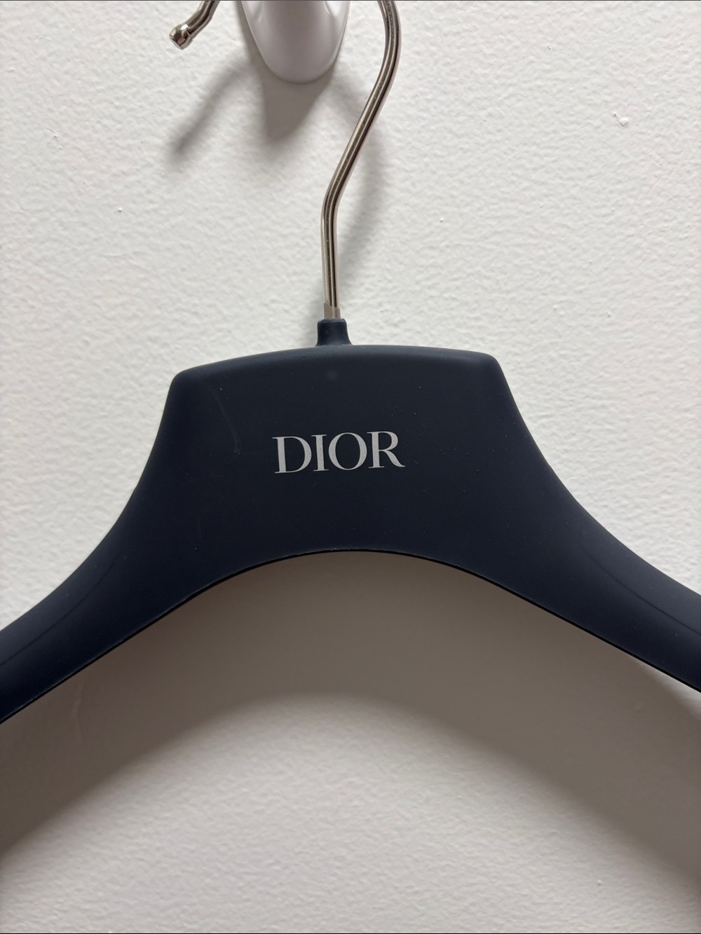 Dior Garment Bag and Dior Hanger set - Picture 5 of 5